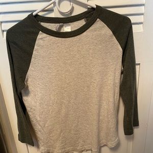 H&M olive green baseball tee